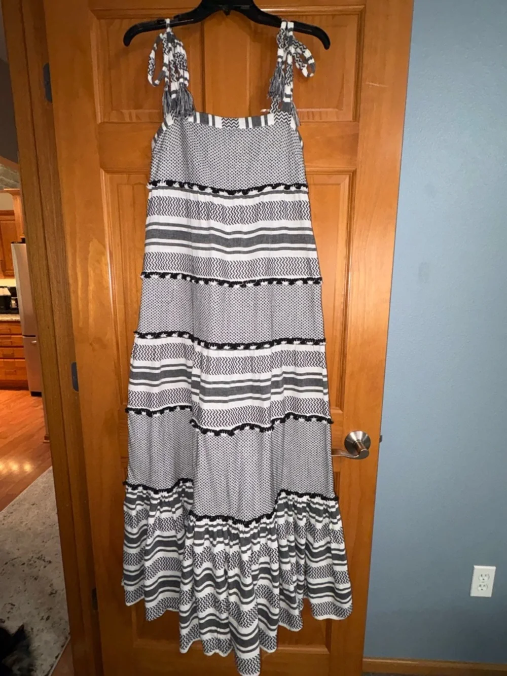 Veronica Beard Quartz Black & White Tie-Shoulder Maxi Dress - Small - Picture 5 of 11